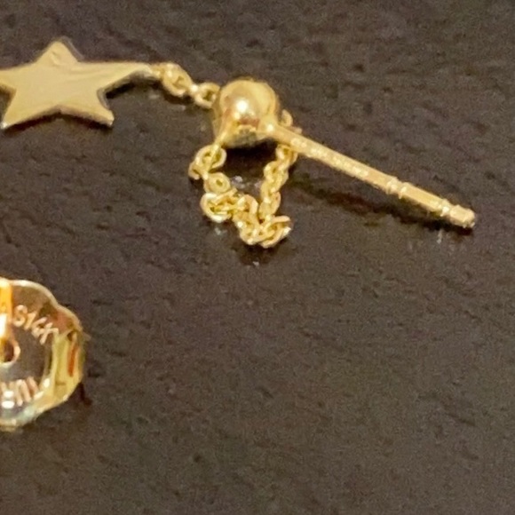 14K Solid Gold Triple Strand Dangle Stars Earrings - Picture 5 of 6